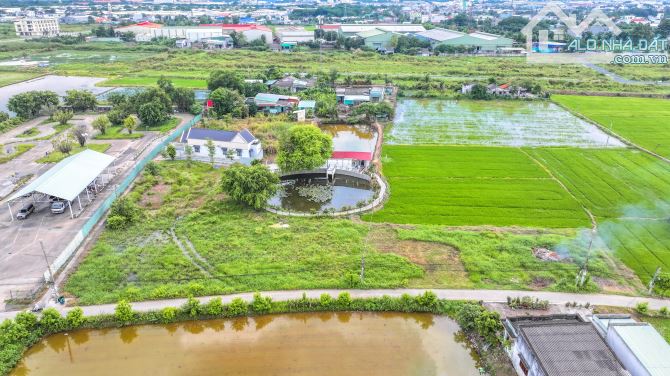 Bán lô đất ngon ngay trung tâm thị trấn Bến Lức Long An - 1