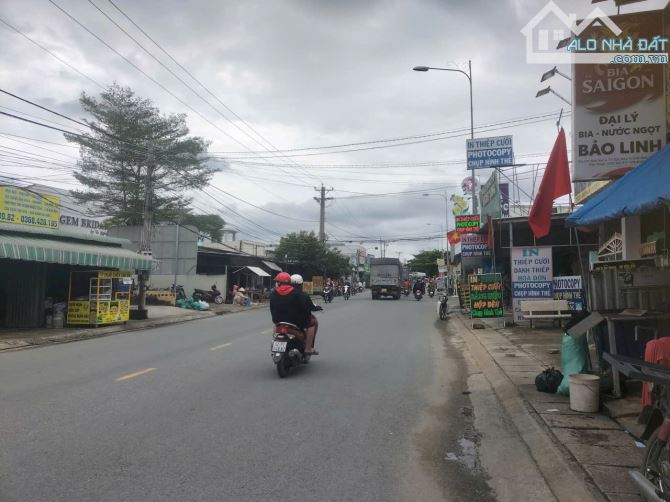 4,5 tỷ 💢 Nhà MT 825 TT Đức Hòa  4x36  thổ cư Shr. - 1