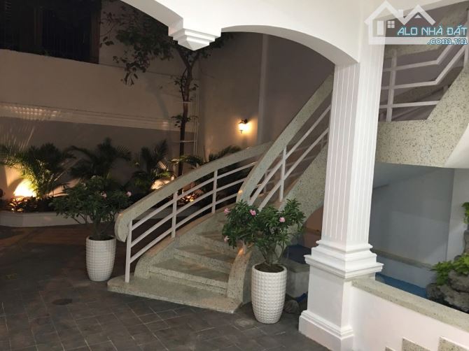 BÁN BIỆT THỰ  NGUYỄN VĂN TRỖI – 8x28M – CN 209M2 – 1 TRỆT 1 LẦU ST – GIÁ 52 TỶ TL - 1