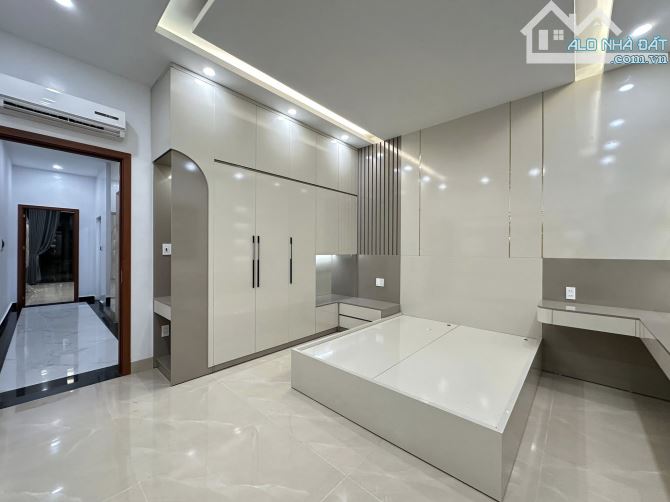 Nhà riêng đường Tây Tựu, Bắc Từ Liêm, 2,35 tỷ, 100m2, 3PN khách bếp, cho thuê 12tr - 1