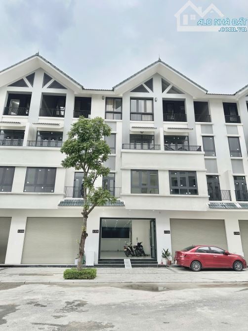 BÁN NHÀ PHÂN LÔ DI TRẠCH HOÀI ĐỨC DT 95M 5 TẦNG GARA THANG MÁY VỈA HÈ Ô TÔ TRÁNH GIÁ 19 TỶ - 1