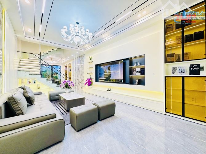 🏡 Bán nhà 4 tầng độc lập Tô Hiệu, Chùa Hàng dtsd 108m Giá 6,5 tỷ - 1