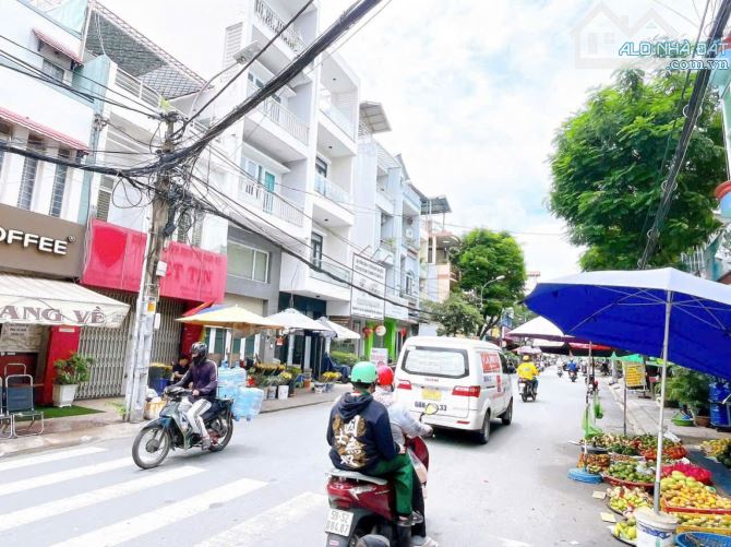 Bán nhà mặt tiền Thống Nhất. Q Tân Phú. 4,4x15m (65m2). 3 Tầng. Giá: 13,9 Tỷ - 1