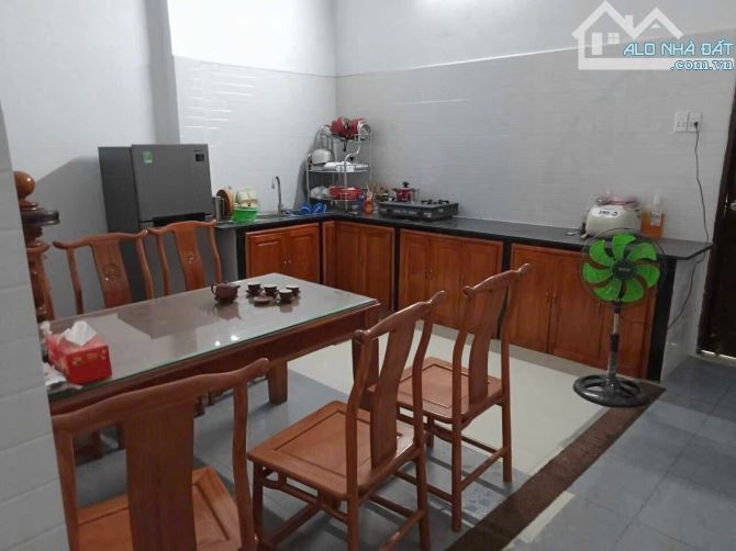 NHÀ MẶT TIỀN HẺM 217 NGUYỄN THỊ MINH KHAI  5 x 18m - 1