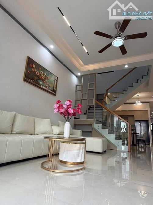 NHÀ MỚI FULL NỘI THẤT 303 YWANG CHƯA QUA CỔNG CHÀO - 1