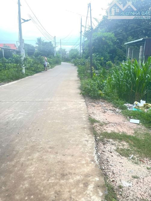 13,5 tỷ 💢 ĐẤT LỚN Lộc Giang Đức Hòa  ( An Ninh TN ) 👉 1 ( hơn 1,8 ha - 1