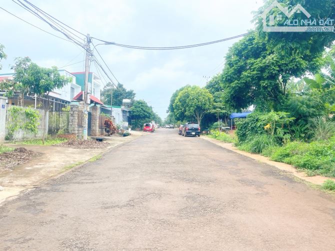 ĐẤT MẶT TIỀN ĐƯỜNG XUÂN THUỶ -  KHU TÂN PHONG - P. TÂN HOÀ - 1