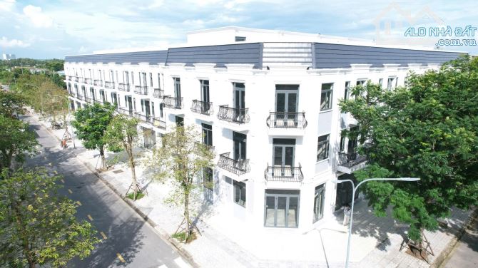Bán căn góc KĐT Hud Chánh Mỹ,Bình Dương,Diện tích 132m2,đường rộng 12m,giá chỉ 60tr/m2
