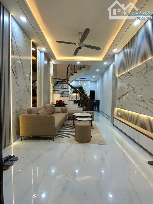 NHÀ PHÂN LÔ PHỐ ĐẠI LA  DT45Mx4T-CÁCH Ô TÔ 50M-Ở HAY CHO THUÊ ĐỀU TỐT- GIÁ 10.9 TỶ - 1