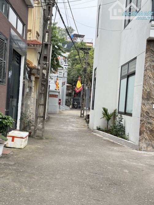 Bán đất Việt Hưng Dt 52m , ô tô ngủ trong đất , ngõ ô tô thông chỉ nhỉnh 8 tỷ - 1