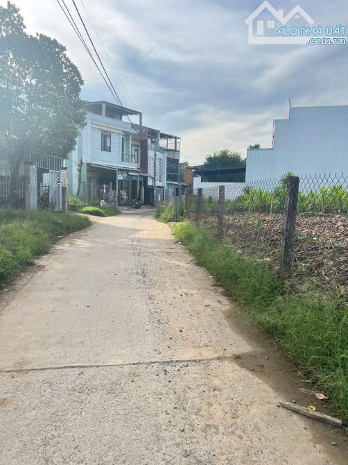 Hoà sơn cần bán 1 lô bê tông sát nhựa hoà khánh. - 1