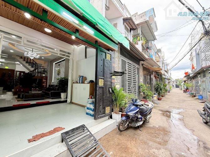 ⭐ Nhà phố cao cấp 1/. Hiệp thành 35,Q12,tphcm.giá : 6,099 tỷ thương lượng.  • 4 x 15, 4 Tầ - 1
