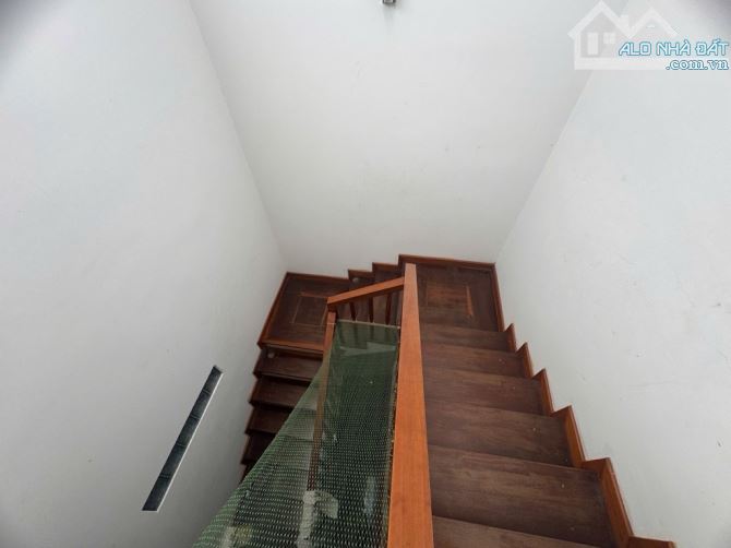 🎉🎉🎉🎉Bán nhà mt Nguyễn Bá Học - Khu hiếm nhà bán 🫰 - Dt 99m2 - 3 tầng đầy đủ công năng - 1