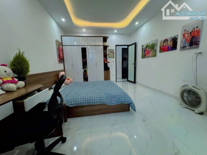 ⚡️HƠN 7 TỶ⚡️43M*4T- 4 NGỦ ⚡️ 2 BÀ TRƯNG - GẦN PHỐ, GẦN Ô TÔ - 1