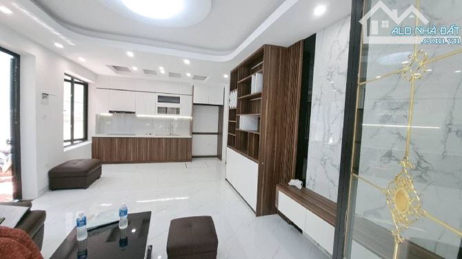 Bán nhà Đội Cấn, dân xây, nhà đẹp ở ngay, DT 55m2, MT 6m, lô góc, ngõ nông, chỉ 13 tỷ 2 - 1