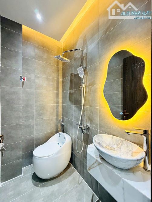 Bán Nhà hem 124 Phan Huy Ích Gò Vấp chỉ 4,5 tỷ có hẻm xe hơi xây mới vô ở ngay - 1