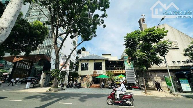 Bán nhà MT Nguyễn Đình Chiểu, Q.1 - DT:17m x 26m - cn:435m2- HĐ: 350tr/th - Giá:350 tỷ - 1