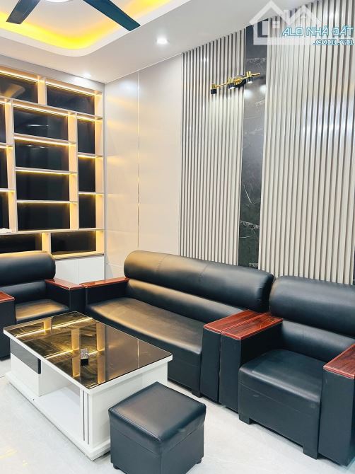 Bán nhà Thanh Đàm hoàng mai - 34m2 - 5 tầng - full nội thất - 10m ra ô tô tránh nhỉnh 5 tỷ - 1