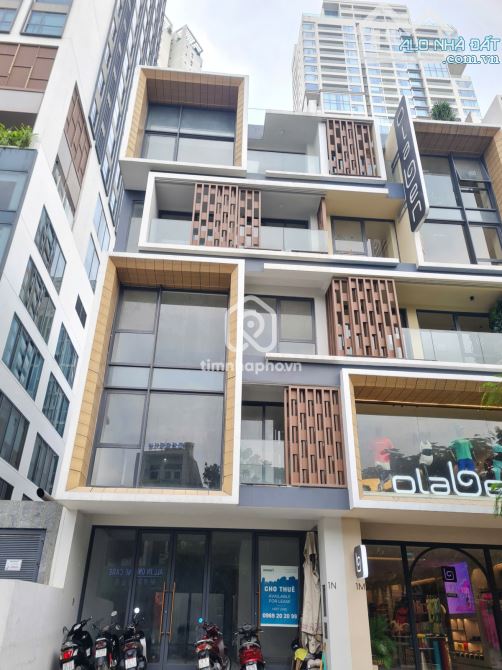 Chỉ 36 Tỷ sở hữu Mặt Tiền Nguyễn Gia Trí đoạn đẹp Hutech- 4x20m-5 Tầng sẵn HDT tốt - 1
