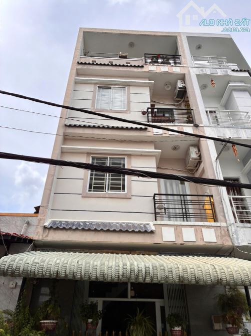 BÁN NHÀ HẺM ĐƯỜNG HOÀNG NGÂN P.PHÚ ĐỊNH. NHÀ HẺM 6M XE TẢI VÀO THOẢI MÁI - 3 PN - 5,7 TỶ - 1