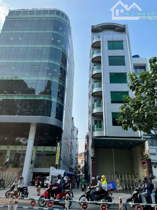 Duy nhất.! Khuôn đẹp 2MT DT: 8x18.3m P.Nguyễn Thái Bình cách chợ Bến Thành 200m chỉ 30 tỷ. - 1