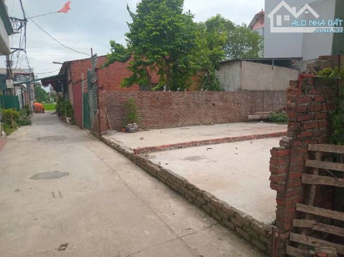 CHỈ 2 TỶ 150 CÓ NGAY MẢNH ĐẤT VUÔNG ĐẸP Ở TỪ SƠN_BẮC NINH VỚI DT 48,3M  + Ngõ nông,thông t - 1