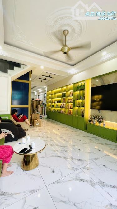 BÁN NHÀ KHU VIP NGUYỄN ẢNH THỦ Q12 - 4 TẦNG 112M2 - CÓ THANG MÁY - 1