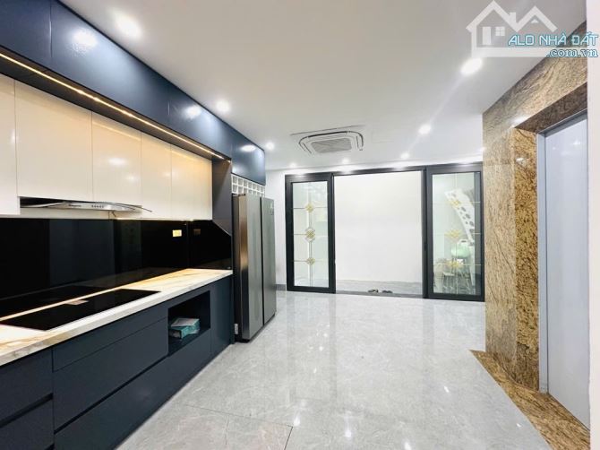 BÁN NHÀ NGÔ GIA TỰ,  LONG BIÊN,  DT 45M , 6 TẦNG , THANG MÁY,  Ô TÔ ĐỖ CỔNG,  HƠN 7 TỶ - 1
