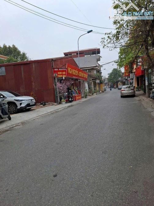 Chính chủ cần bán nhanh lô đất mặt đường Lê Phụng Hiệu, Vệ An - 1
