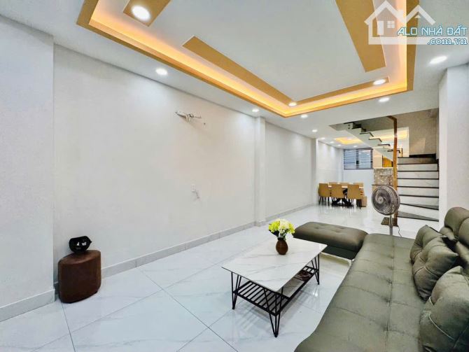 SIÊU PHẨM ! Nhà HXH 31/ Ung Văn Khiêm, P.25 | DT: 4 X 16m | 5 tầng + NTCC - 1