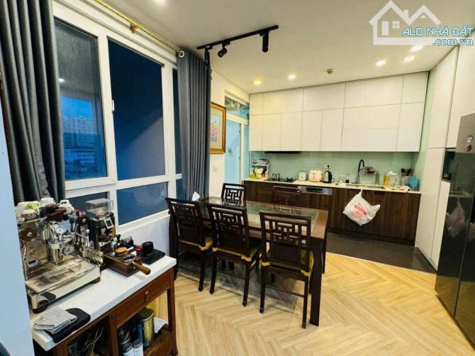 Chung Cư 25 Lạc Trung 115m 3 ngủ 2 vệ sinh, đủ nội thất - 1