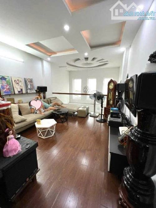 🏡CHỦ BÁN ĐI TRONG TIẾC NUỐI-5 TẦNG-KHU PHÂN LÔ NHÀ Ở VIP-ÔTÔ NGỦ TRONG NHÀ💰CHỈ 5.99TỶ(TL - 1