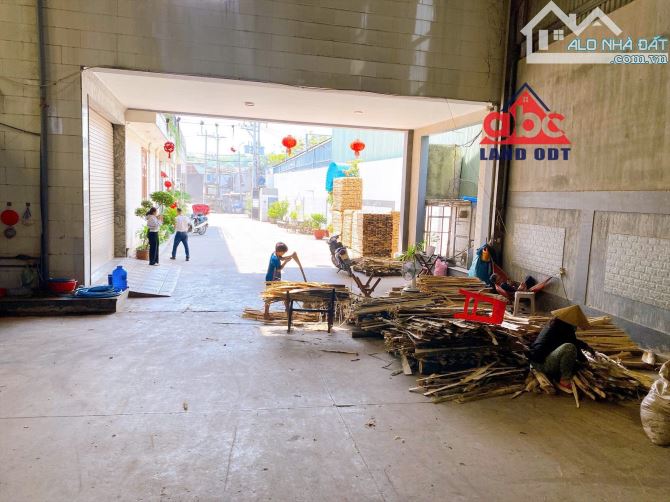 NP920 gia đình định cư cần bán biệt thự và xương trong DT 1500m2 - 1