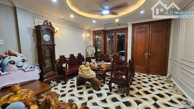 Bán nhà liền kề Tổng cục V - Tân Triều, diện tích 100m², 6 tầng, thang máy, view vườn hoa - 1