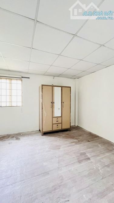 BÁN NHÀ TRUNG CHÁNH HÓC MÔN - 2 TẦNG 40M - SỔ HỒNG RIÊNG - 2.67 TỶ - 1