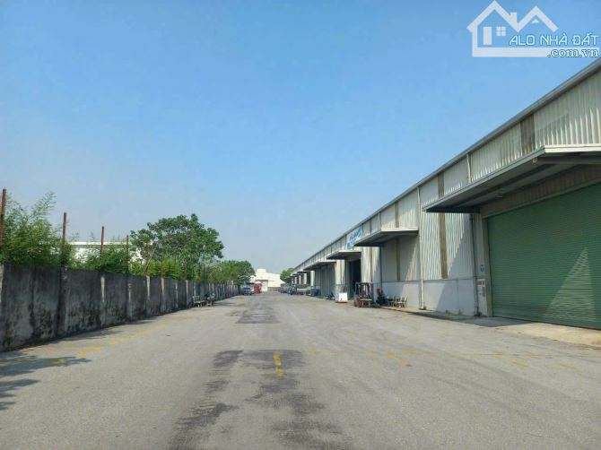 Cho thuê kho xưởng 1.900m2 , tại KCN Đức Hòa , Long An , PCCC tự động - 1