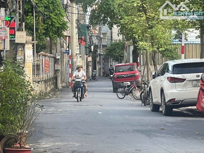 BÁN NHÀ YÊN THƯỜNG_86M2 MT5.5_NỞ HẬU_7 TỶ_NGÕ NÔG_SẴN 3T ĐẸP Ở/CHO THUÊ_GẦN HỒ - 1