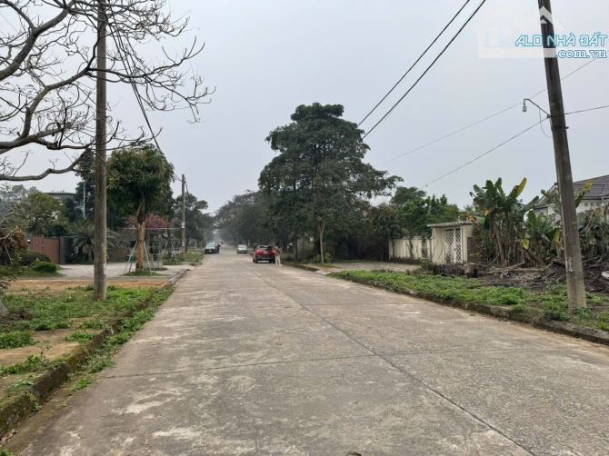 Bán lô đất 2 mặt tiền DT 580m2 tại khu B Đồng Mô Ba Vì, gần ga cuối tuyến Metro số 5 - 1