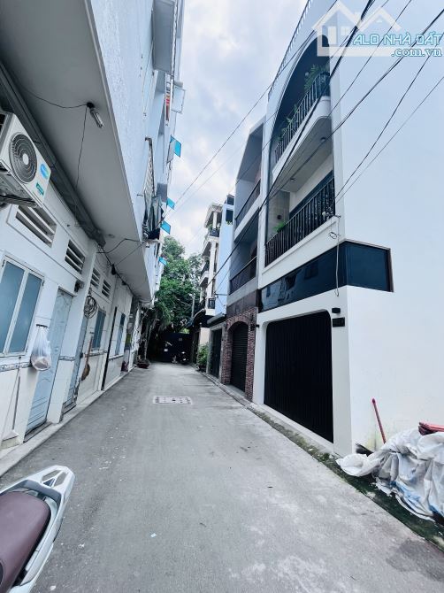 Bán căn hộ dịch vụ 5 tầng,dòng tiền ổn định 25 triệu/tháng,gần Vạn Phúc giá 8,35 tỷ - 1