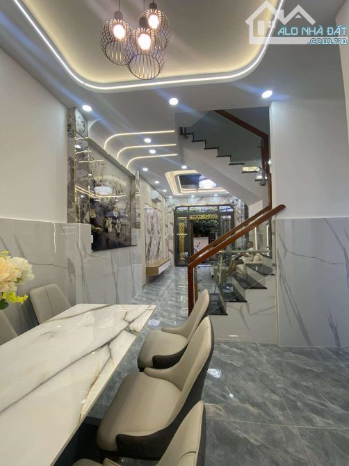 SIÊU PHẨM XÂY MỚI TINH - CÁCH 15M RA HẺM OTO - Đ.PHAN VĂN TRỊ P12 BÌNH THẠNH - 4 TẦNG - 1