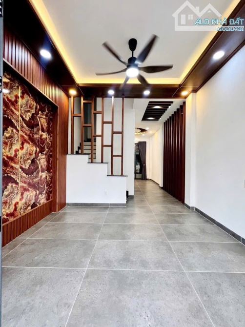 GIẢM NGAY 200 TRIỆU CHO AI DỌN VÀO Ở LIỀN ĐƯỜNG NGUYỄN CỬU ĐÀM, TÂN PHÚ. GIÁ 5,16 TỶ/89M2 - 1