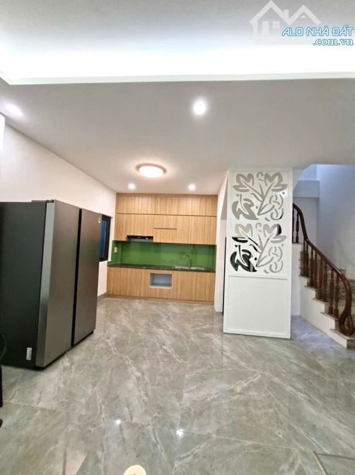 BÁN NHÀ VIỆT HƯNG 50M2, 5 TẦNG MỚI ĐẸP, Ô TÔ ĐỖ CỔNG, 6.5 TỶ - 1