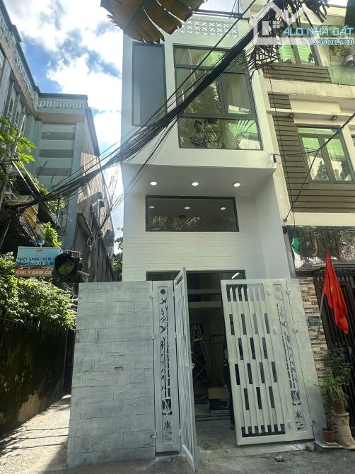Bán nhà 2,5 tầng 2 mặt kiệt ô tô Tiểu La (đấu lưng Lê Thanh Nghị) - giá 4.95 tỷ sát chợ Hò