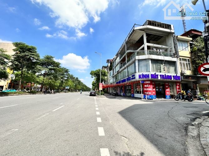 Bán nhà Việt Hưng 6 tầng thang máy ô tô đỗ cửa - 1