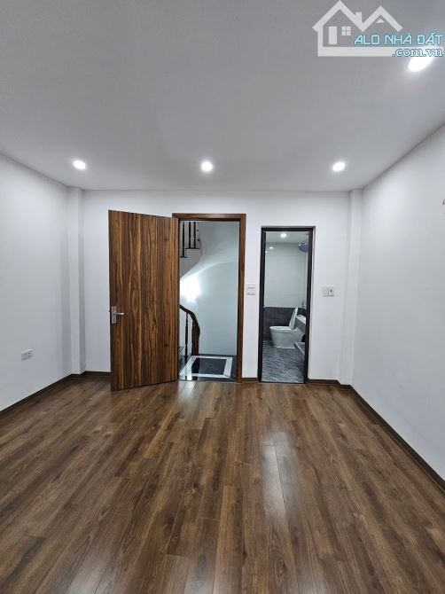 SIÊU PHẨM NGỌC THỤY 5Tx30m2 – NHÀ ĐẸP MỚI KOONG – VỊ TRÍ VÀNG GIAO THÔNG ĐỈNH - 1