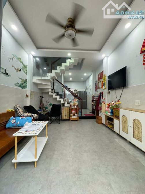 NHÀ GẦN AEON MALL 4 Tầng, Rộng Rãi Phù hợp kinh doanh - GIÁ HẤP DẪN - 1