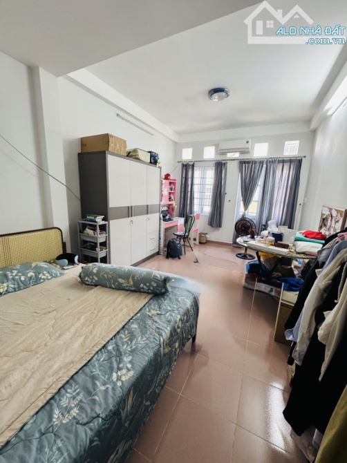 BÁN NHÀ  MTIỀN Q 6  NGAY KHU ẨM THỰC 82M2 3 TẦNG T NHẬP 25TR/THÁNG CHỈ 17 TỶ - 1