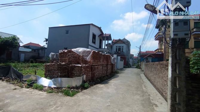 BÁN ĐẤT THUẬN THÀNH, BẮC NINH. 80M2 * MT 6M * 1,85 TỶ. Ô TÔ VÀO ĐẤT, SÁT KCN. - 1