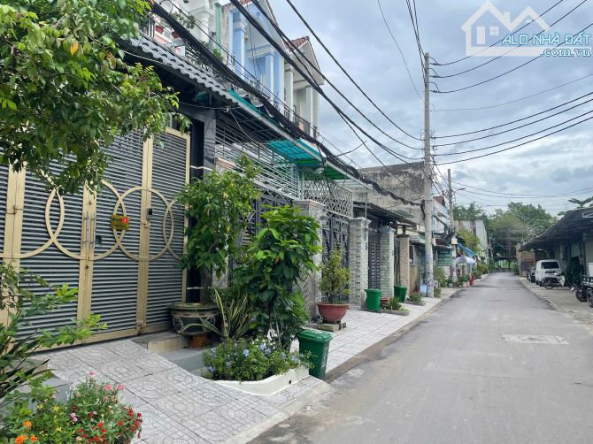 Bán đất ngay chợ Hiệp Bình 70.9m2, 4 tầng, giá mềm 4.4 tỷ - 1