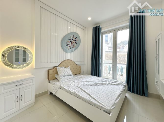 NHÀ ĐẸP TRUNG TÂM QUẬN 1 – HẺM Ô TÔ – SÁT MẶT TIỀN TRẦN KHẮC CHÂN - 1